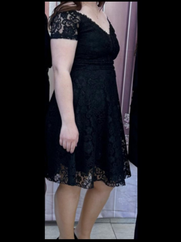 Siyah Dantel Detaylı V Yaka Mini Elbise - Görsel 2