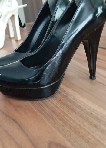 Siyah Rugan Stiletto Topuklu Kadın Ayakkabı - Görsel 3