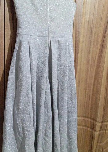 gri renk simli kalın omuz askılı hafif prenses a kesim abiye - Görsel 4