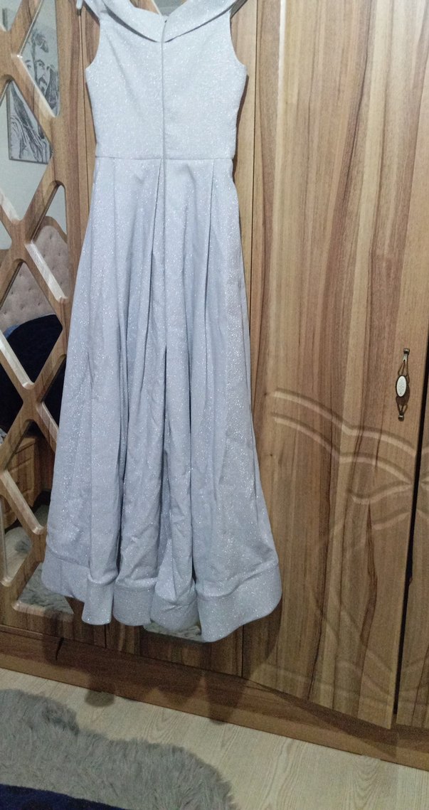 gri renk simli kalın omuz askılı hafif prenses a kesim abiye - Görsel 5