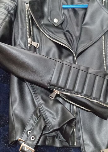 Siyah Parlak Deri Biker Ceket Kadın - Görsel 3