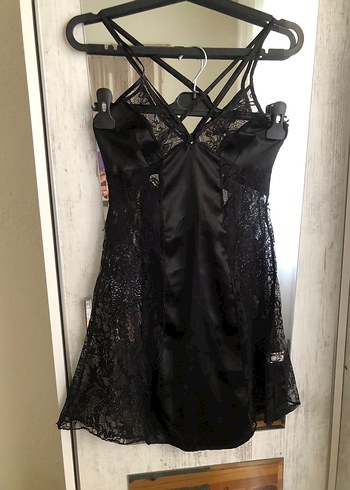 Siyah Dantelli Gotik Midi Gecelik
