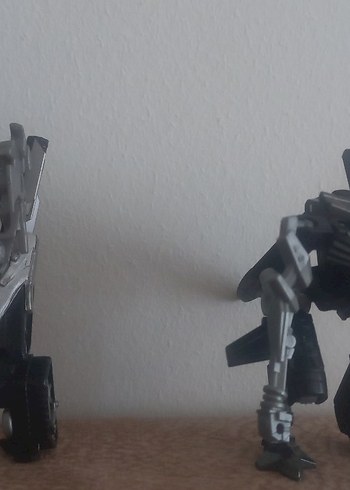 Transformers mini Jetfire ve Megatron