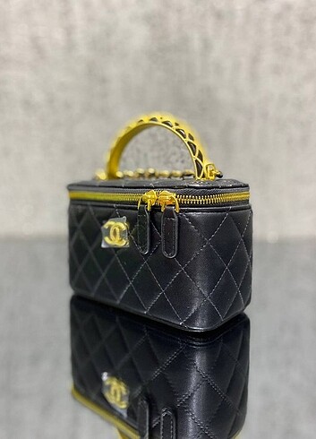 Beden Chanel Vanity Case