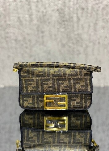 Fendi Baguette 