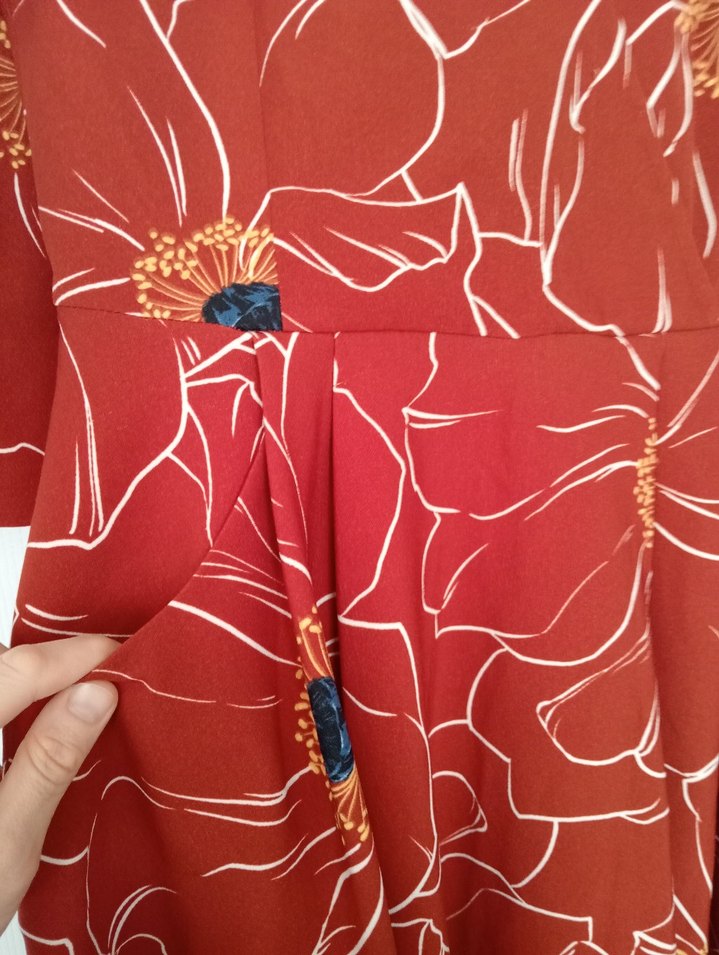 Kırmızı V Yaka Uzun Kollu Baskılı Elbise - Görsel 3