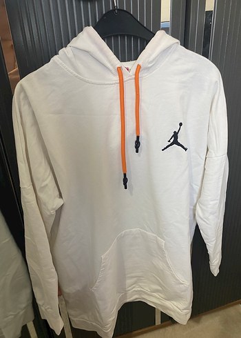 Beyaz Kapüşonlu Uzun Kollu Sweatshirt