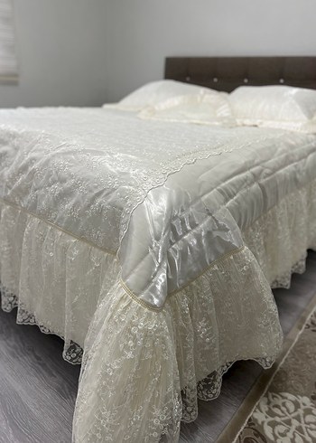 ÇEYİZLİK İşlemeli Parlak Yatak Örtüsü - Görsel 5