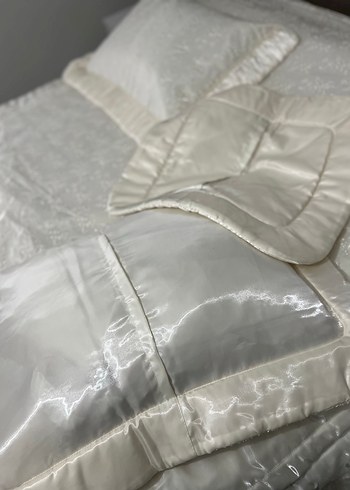 ÇEYİZLİK İşlemeli Parlak Yatak Örtüsü - Görsel 6