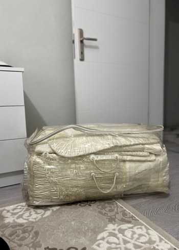 ÇEYİZLİK İşlemeli Parlak Yatak Örtüsü - Görsel 8