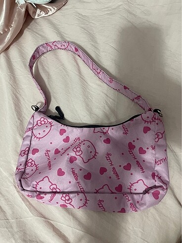 Guess Carpe hello kitty sanrio çanta