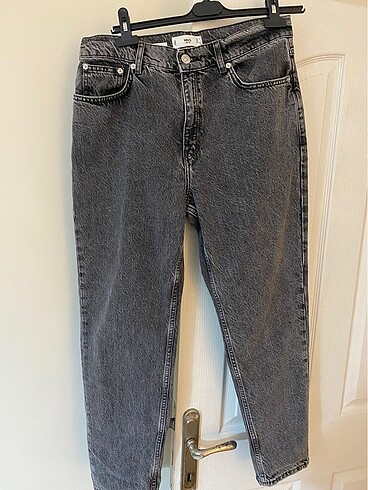 Mango Mom Jean