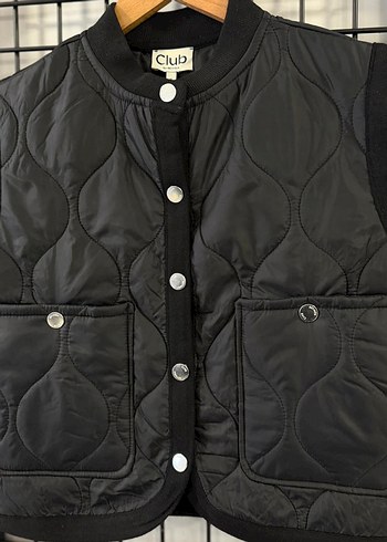 Beymen Club Siyah Kapitoneli yelek - Görsel 4