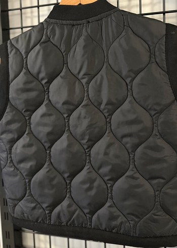 Beymen Club Siyah Kapitoneli yelek - Görsel 3