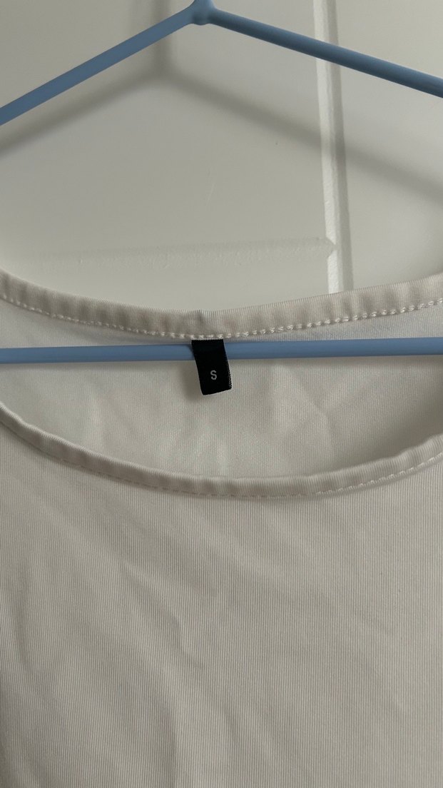 Kadın Beyaz Crop Top - Görsel 3