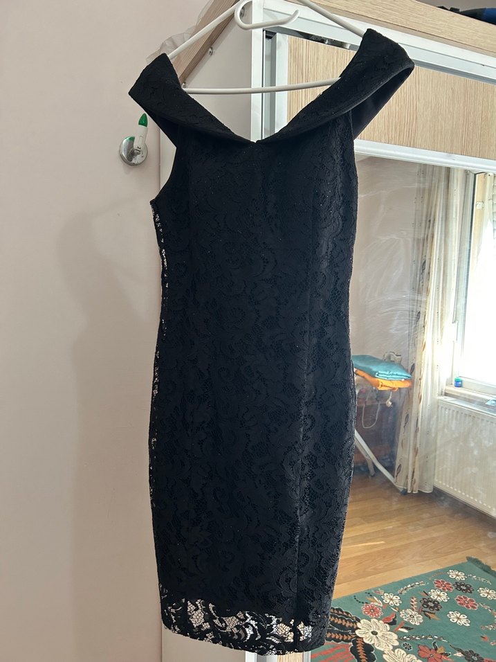 Siyah Dantel V Yakalı Midi Kadın Abiye Elbise - Görsel 2