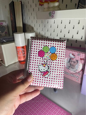  Beden Hello kitty binder