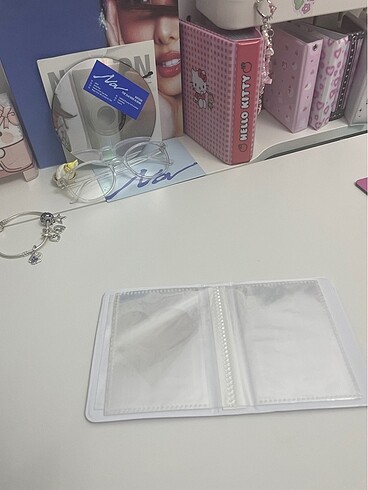  Binder