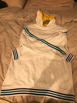 Beyaz Sweatshirt