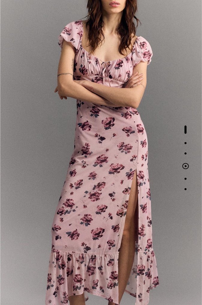 Bershka Pembe Çiçek Desenli Uzun Yırtmaçlı Elbise - Görsel 2