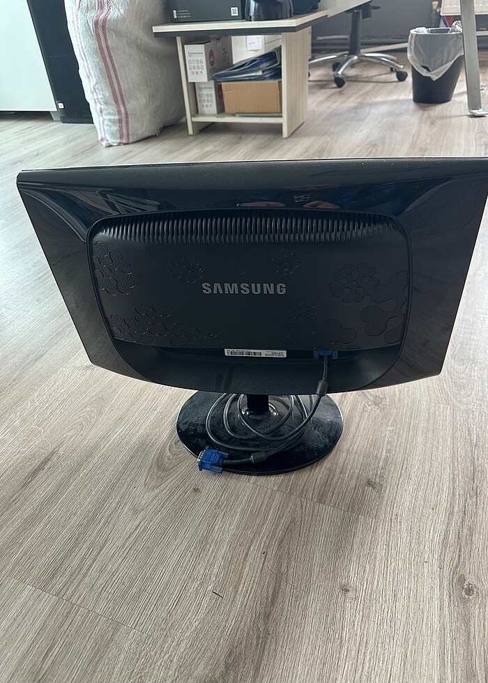 Samsung monitör 2 tane var - Görsel 4