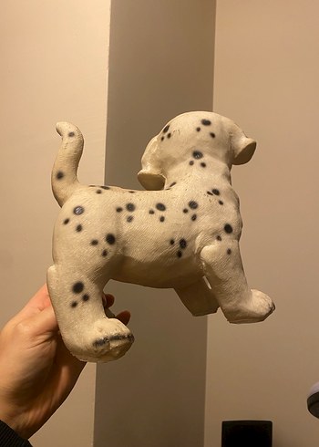 Beyaz ve Siyah Köpek Figürleri - Görsel 4