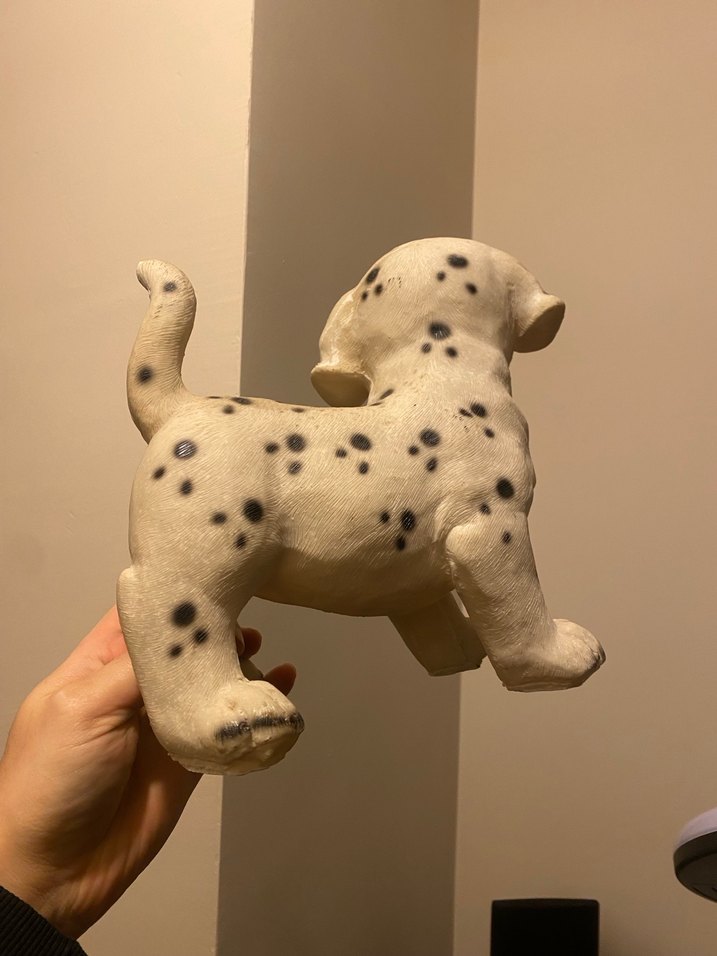 Beyaz ve Siyah Köpek Figürleri - Görsel 4