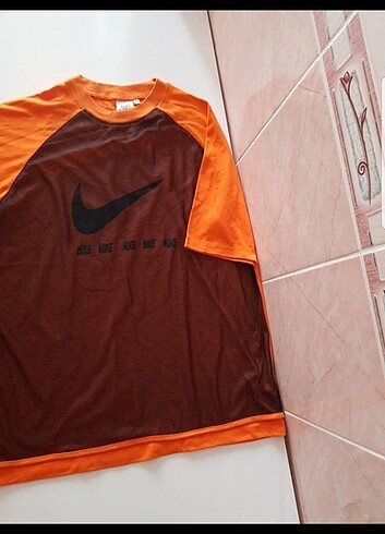 A+ Nike tişört 