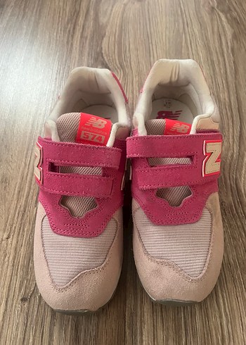 Kız Çocuk Pembe Cırt Cırtlı Spor Ayakkabı