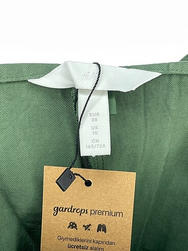 38 Beden yeşil Renk H&M Mini Şort %70 İndirimli.
