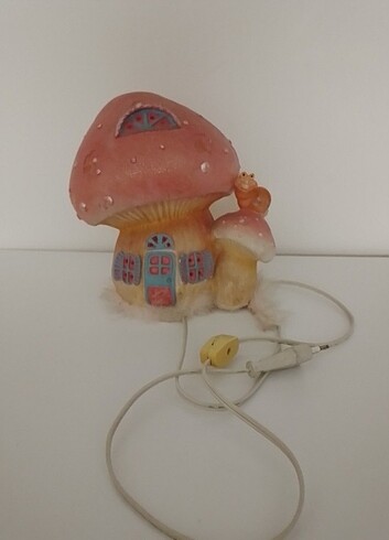 Çocuk odası için mantar ev  renkli abajur fişlidir - Görsel 2