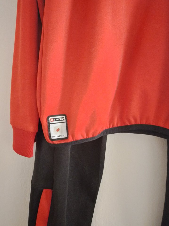 Kırmızı Siyah Erkek  Eşofman Takımı lotto marka cepli m beden - Görsel 3