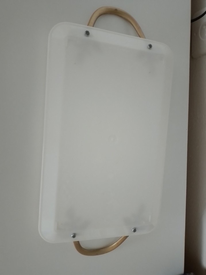 Beyaz gold sert plastik küçük tepsi sadece kulplarda boya var - Görsel 4