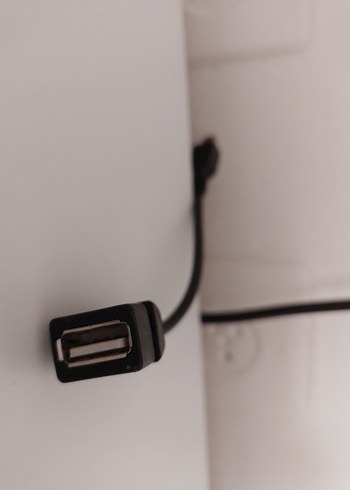 Siyah Telefon Şarj Kablosu - Görsel 4