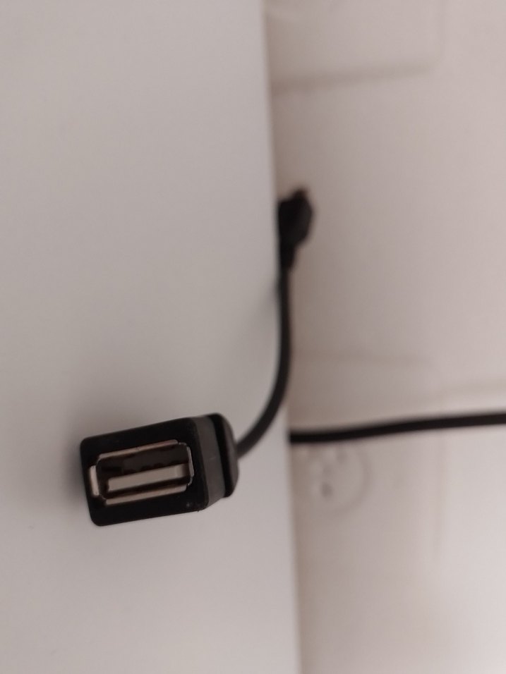 Siyah Telefon Şarj Kablosu - Görsel 4