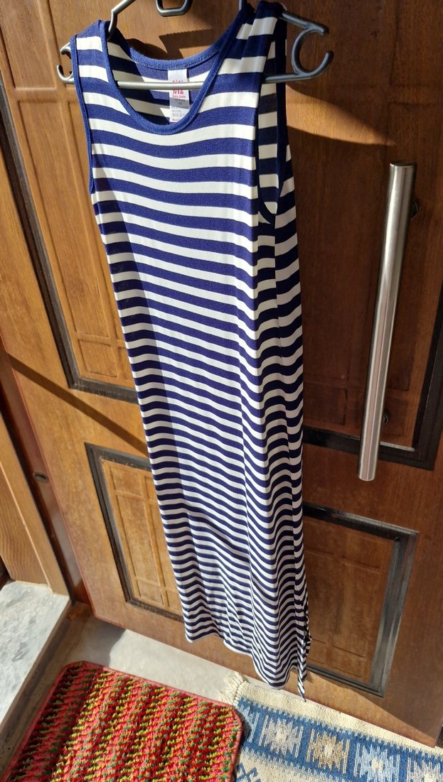 Mavi Çizgili Midi Boy Kolsuz Elbise - Görsel 2