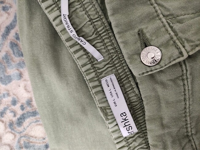 l Beden Bershka pantolon