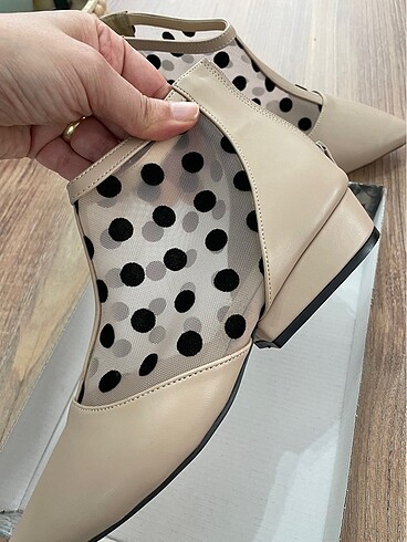transparan bootie