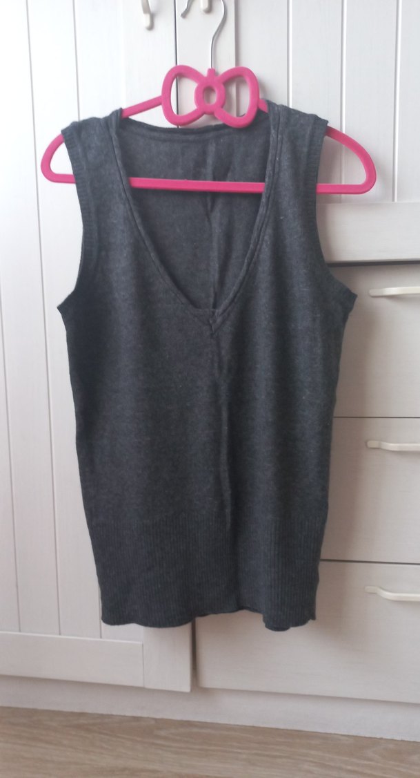 Gri V Yaka Kadın Triko Süveter - Görsel 2