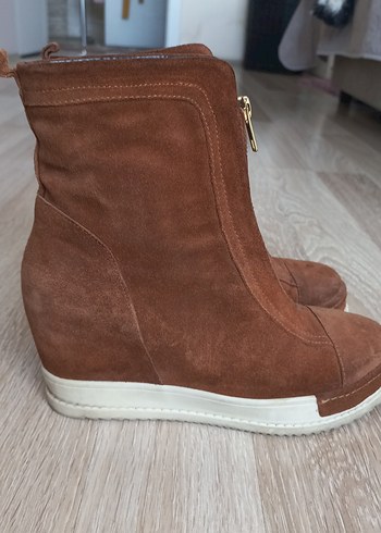 Kahverengi Süet Kadın Dolgu Topuk Bot - Görsel 5