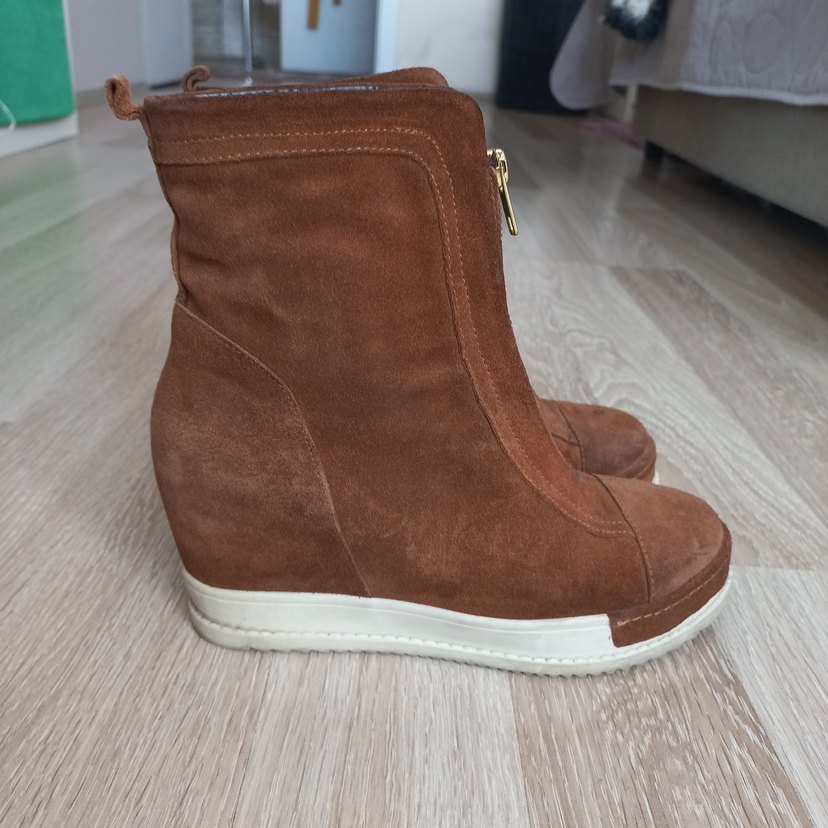 Kahverengi Süet Kadın Dolgu Topuk Bot - Görsel 5