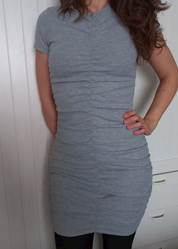 Büzgülü fitilli  mini elbise - Görsel 2