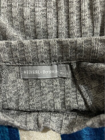xs Beden Bershka üst