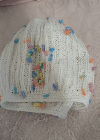 Renkli Detaylı Beyaz Örgü cocuk Bere - Görsel 2