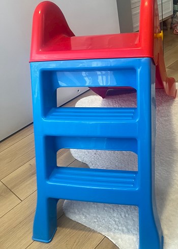 Kırmızı Çocuk Kaydırağı - Görsel 3