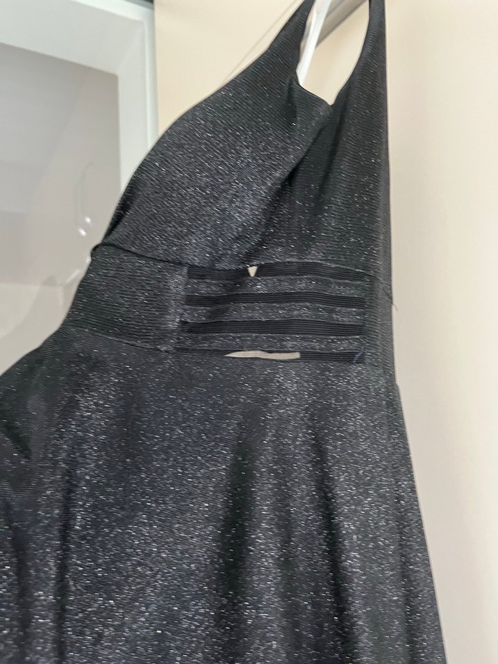 Siyah V Yaka Uzun  Elbise - Görsel 3