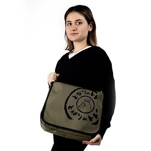 Totoro baskili postaci cantasi