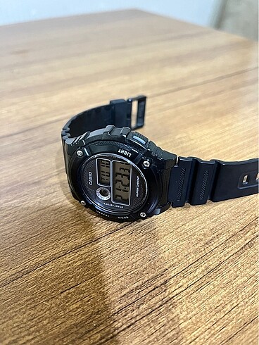 Casio W-216H Erkek kol saati
