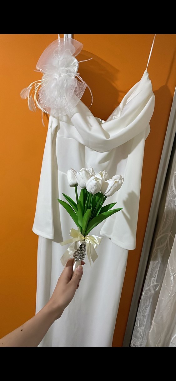 Uzun Kol Detaylı Beyaz Düz Gelinlik - Görsel 2