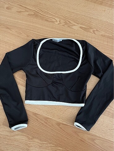 Siyah uzun kollu crop